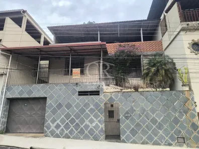Casa com 2 Quartos para alugar, 270m² no Santa Teresa, Juiz de Fora