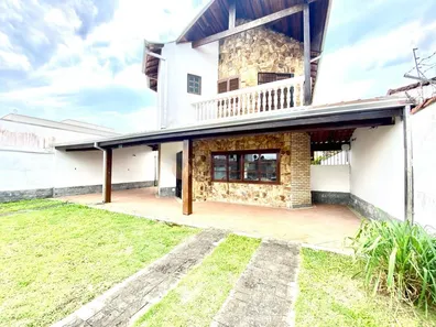 Sobrado com 3 Quartos à venda, 142m² no Indaiá, Caraguatatuba