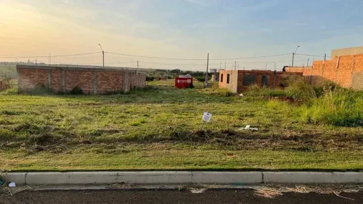 Lote/Terreno à venda, 200m² no Residencial Monte Carlo, Araraquara