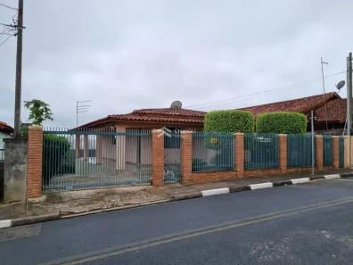 Casa com 2 Quartos à venda, 159m² no Centro, Vargem Grande Paulista