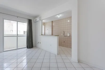 Apartamento com 2 Quartos para alugar, 55m² no Campinas, São José