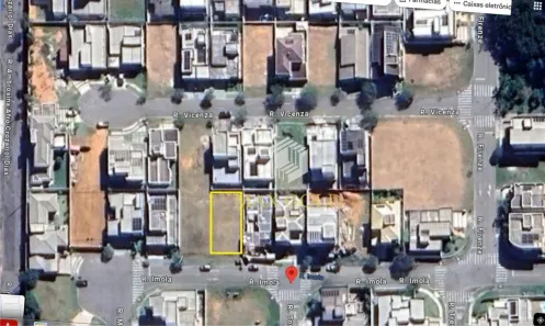 Lote/Terreno à venda, 300m² no Piracangaguá, Taubaté