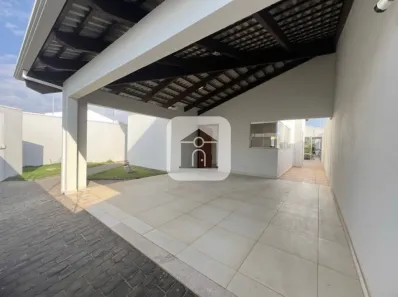 Casa com 3 Quartos à venda, 200m² no Santiago, Araguari
