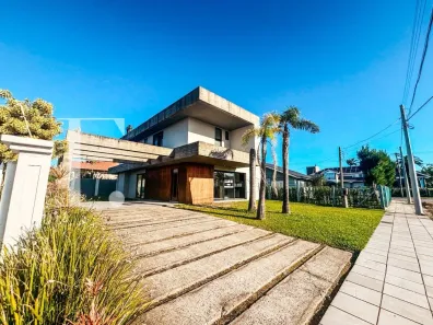 Sobrado com 4 Quartos à venda, 260m² no , Xangri-Lá