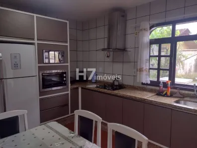 Casa com 3 Quartos à venda, 118m² no Vila Nova, Joinville