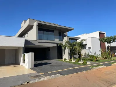 Sobrado com 4 Quartos à venda, 325m² no Fazenda Vau das Pombas, Goiânia