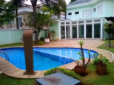 Casa de Condomínio com 5 Quartos para alugar, 500m² no Tamboré, Santana de Parnaíba