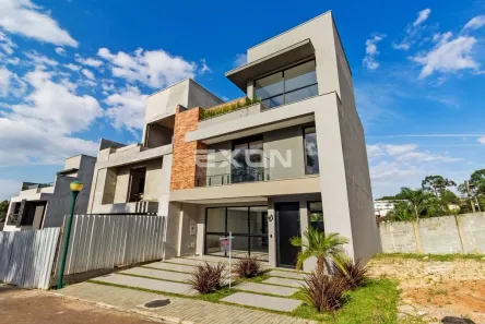 Sobrado com 3 Quartos à venda, 166m² no Pilarzinho, Curitiba