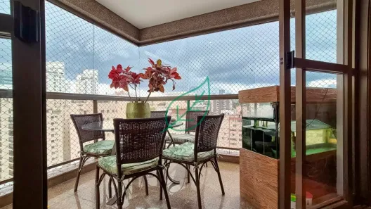 Apartamento com 3 Quartos à venda, 194m² no Indianópolis, São Paulo