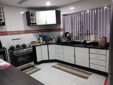 Sobrado com 3 Quartos à venda, 238m² no Villa Di Cesar, Mogi das Cruzes