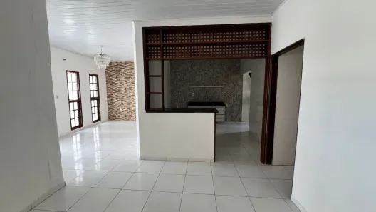 Casa com 3 Quartos à venda, 200m² no Benedito Bentes, Maceió