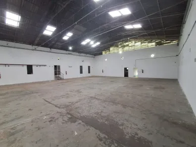 Galpão/Depósito/Armazém à venda, 2100m² no Chácara do Solar I (Fazendinha), Santana de Parnaíba
