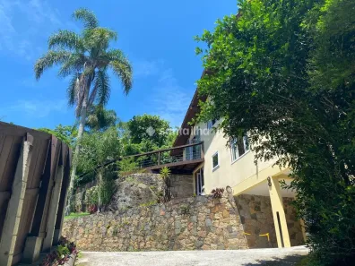 Casa com 3 Quartos à venda, 370m² no Lagoa da Conceição, Florianópolis