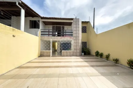Casa com 4 Quartos à venda, 151m² no Parque Manibura, Fortaleza