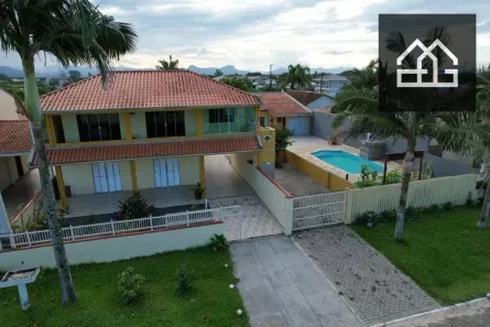 Sobrado com 5 Quartos à venda, 715m² no Guaratuba, Guaratuba