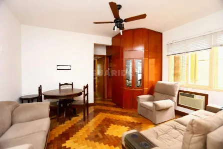 Apartamento com 3 Quartos para alugar, 86m² no Santana, Porto Alegre