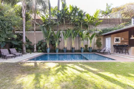 Casa com 4 Quartos à venda, 725m² no Jardim Leonor, São Paulo