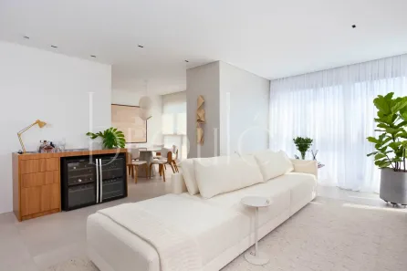 Apartamento com 3 Quartos para alugar, 122m² no Centro, Balneário Camboriú