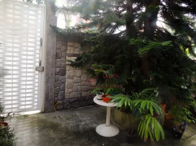 Casa com 4 Quartos à venda, 300m² no Piratininga, Niterói