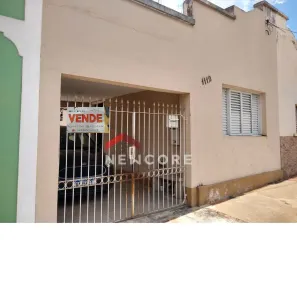 Casa com 2 Quartos à venda, 100m² no Centro, Tatuí