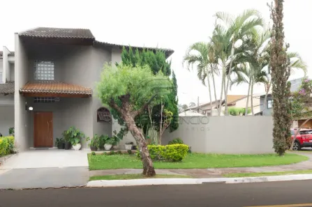 Sobrado com 4 Quartos à venda, 176m² no Aeroporto, Londrina