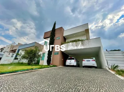 Casa de Condomínio com 4 Quartos à venda, 249m² no Residencial Condomínio Jardim Veneza, Senador Canedo