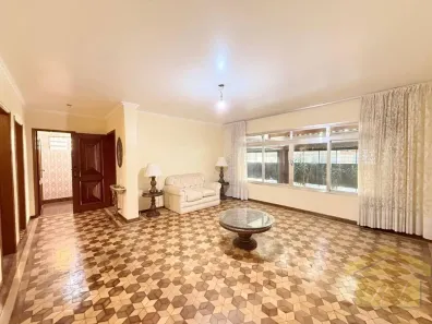 Casa com 3 Quartos para alugar, 250m² no Jardim Aeroporto, São Paulo