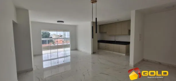 Apartamento com 3 Quartos para alugar, 112m² no Santa Mônica, Uberlândia