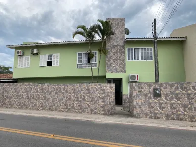 Sobrado com 4 Quartos à venda, 200m² no Campeche, Florianópolis
