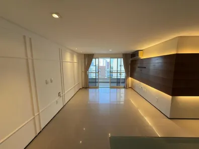 Apartamento com 3 Quartos à venda, 126m² no Guararapes, Fortaleza