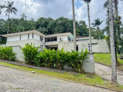 Casa com 6 Quartos à venda, 527m² no Saguaçu, Joinville