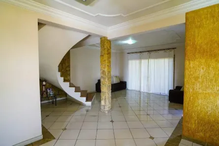 Sobrado com 3 Quartos à venda, 327m² no Vila Vitória, Santo André