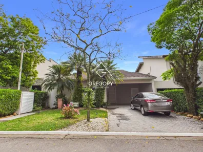 Casa de Condomínio com 3 Quartos à venda, 247m² no Alphaville, Santana de Parnaíba