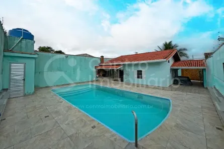 Casa com 2 Quartos à venda, 122m² no Belmira Novaes, Peruíbe