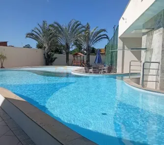 Apartamento com 3 Quartos para alugar, 130m² no Jardim Limoeiro, Serra