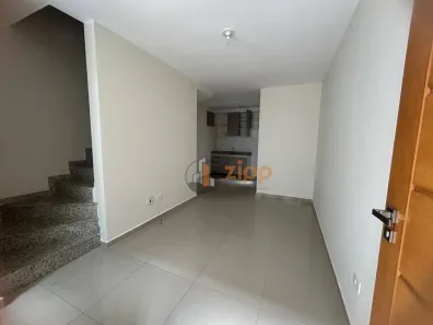 Sobrado com 2 Quartos para alugar, 55m² no Vila Mazzei, São Paulo