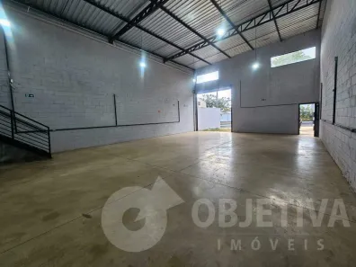 Galpão/Depósito/Armazém para alugar, 207m² no Laranjeiras, Uberlândia