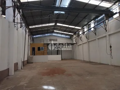 Ponto Comercial à venda, 400m² no Tibery, Uberlândia