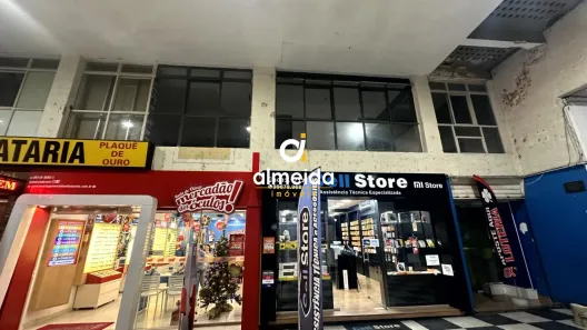 Sala Comercial com 5 Quartos para venda ou aluguel, 175m² no Centro, Santa Maria