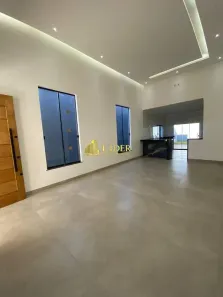 Casa com 3 Quartos à venda, 180m² no Novo Mundo, Uberlândia