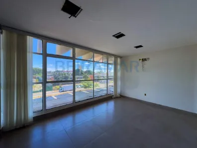 Sala Comercial para alugar, 87m² no Zona Industrial, Brasília