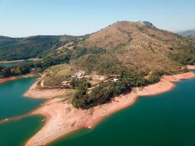 Lote/Terreno à venda, 25m² no Caconde, Caconde
