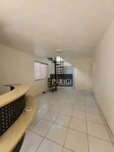 Imóvel Comercial com 2 Quartos para alugar, 200m² no São Geraldo, Porto Alegre