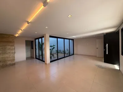 Sobrado com 3 Quartos à venda, 124m² no Vista Linda, Cascavel
