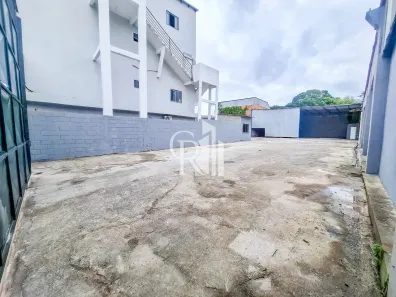 Galpão/Depósito/Armazém com 1 Quarto para alugar, 700m² no das Laranjeiras, Serra