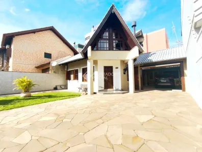 Casa com 3 Quartos à venda, 132m² no Centro, Canoas