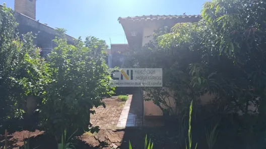 Casa com 3 Quartos à venda, 250m² no Jardim Shangri-la A, Londrina