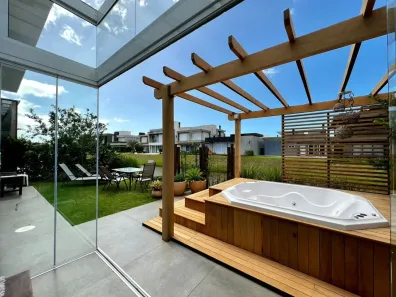 Casa de Condomínio com 4 Quartos à venda, 200m² no Capão Ilhas Resort, Capão da Canoa