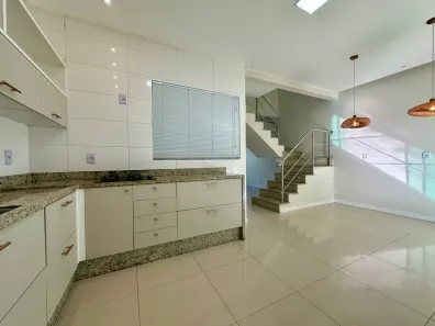 Sobrado com 3 Quartos à venda, 160m² no Dom Bosco, Itajaí