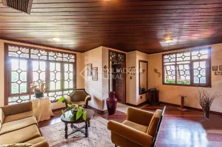 Casa com 3 Quartos à venda, 320m² no Camaquã, Porto Alegre